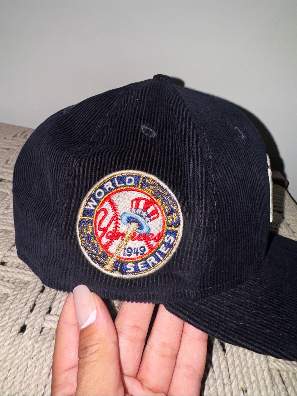 New Era New York Yankees Navy Corduroy World Series 9FIFTY SnapBack Hat - Picture 3 of 6